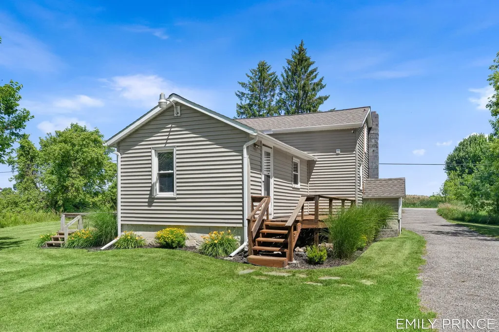 1476 142nd Avenue Dorr Township MI 49323