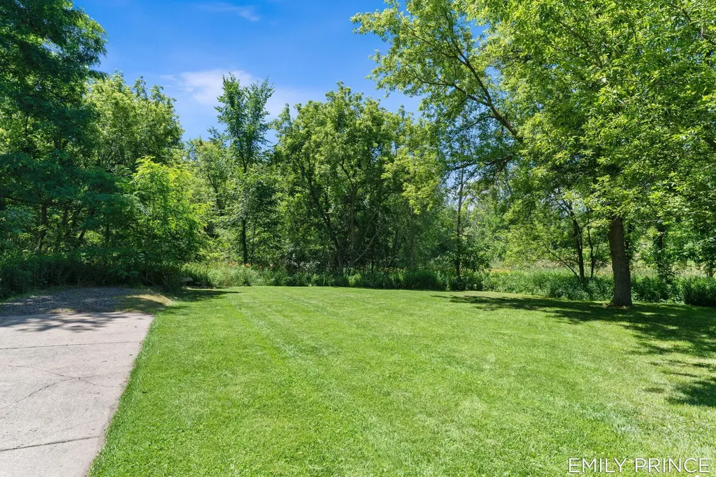 1476 142nd Avenue Dorr Township MI 49323