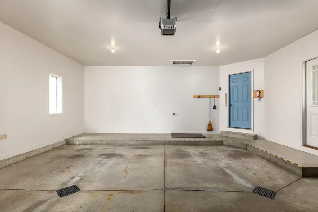 4626 Canterbury Court Hudsonville City MI 49426