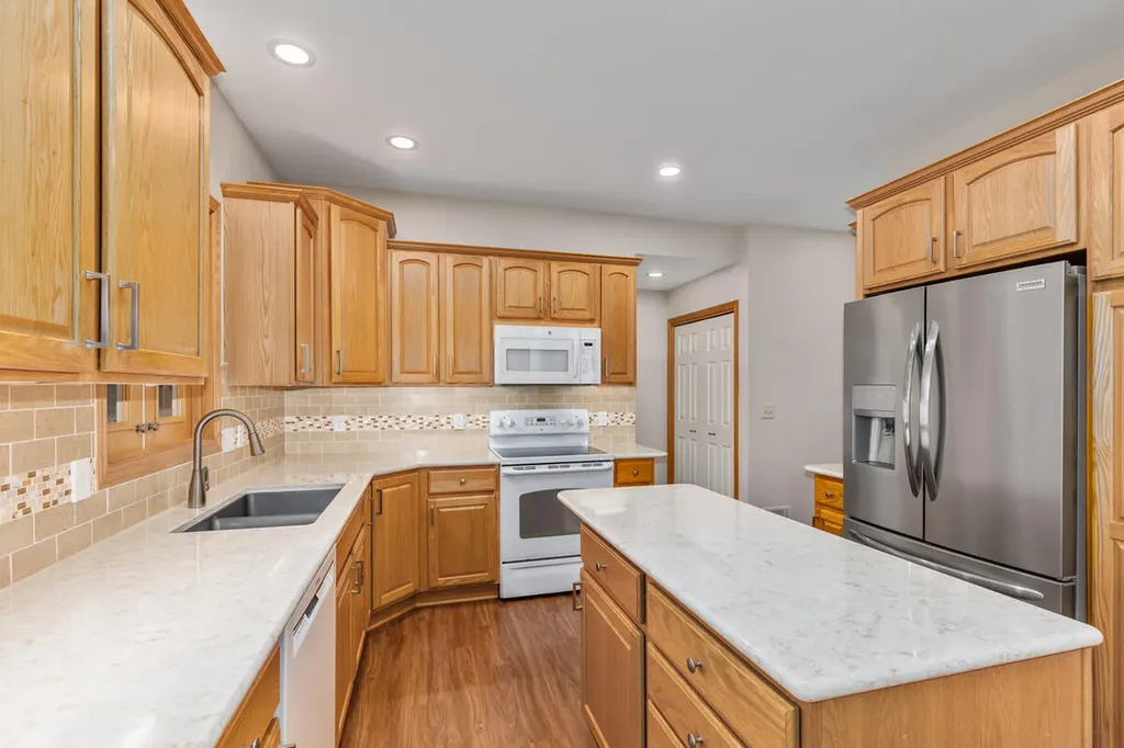 4626 Canterbury Court Hudsonville City MI 49426