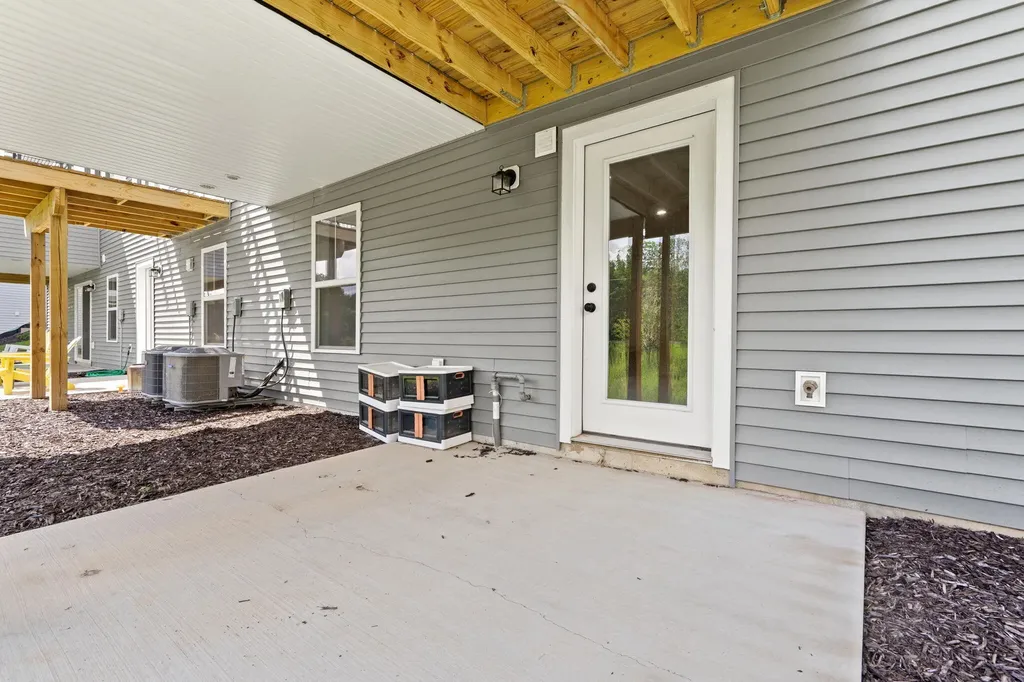 1182 Freshfield Drive Gaines Charter Township MI 49315