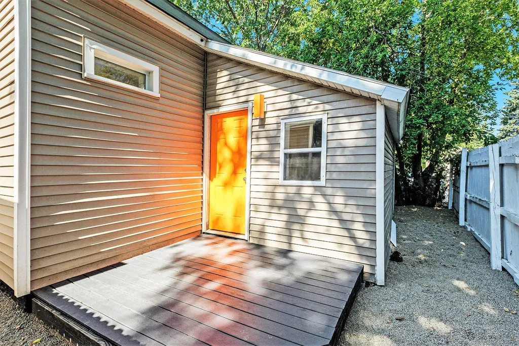 706 Alpine Avenue NW Grand Rapids City MI 49504