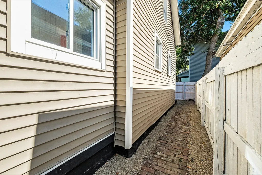 706 Alpine Avenue NW Grand Rapids City MI 49504