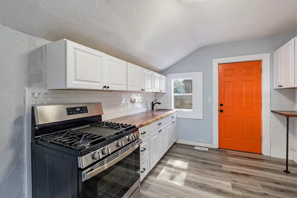706 Alpine Avenue NW Grand Rapids City MI 49504