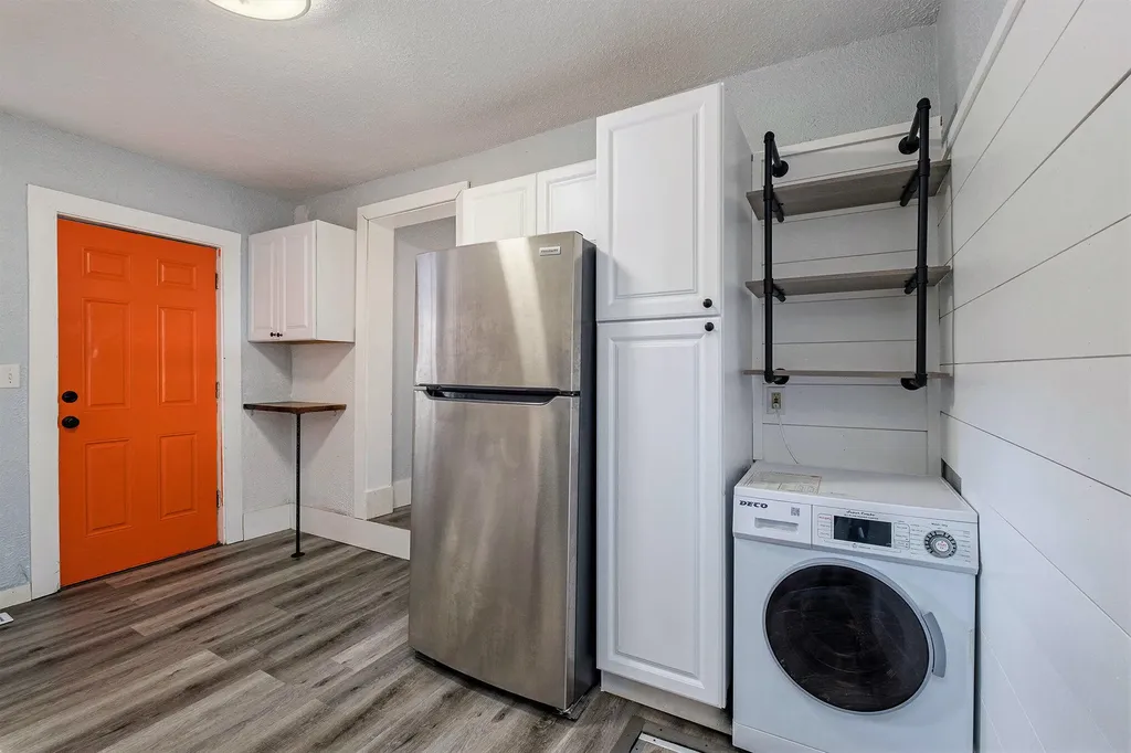 706 Alpine Avenue NW Grand Rapids City MI 49504