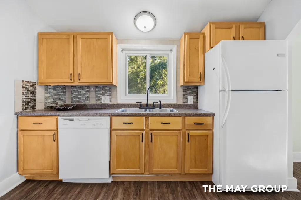31 Mack Avenue NE Grand Rapids City MI 49503