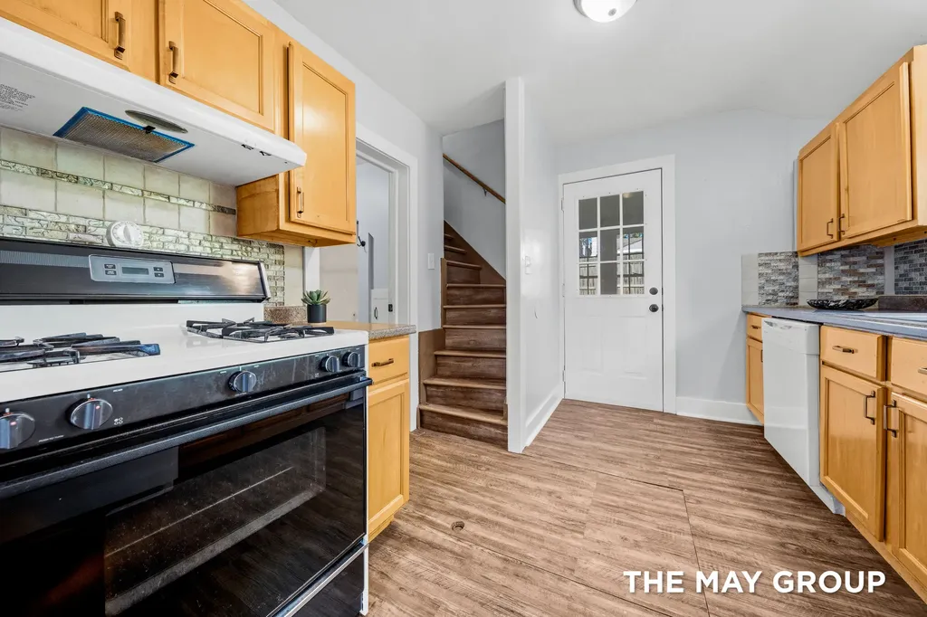 31 Mack Avenue NE Grand Rapids City MI 49503
