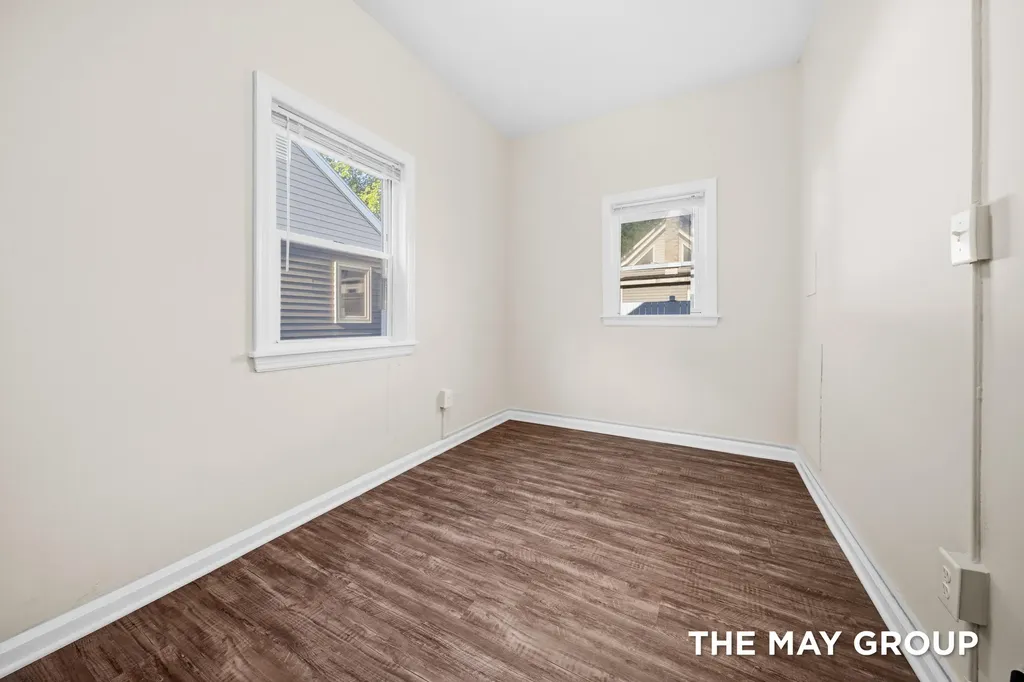31 Mack Avenue NE Grand Rapids City MI 49503