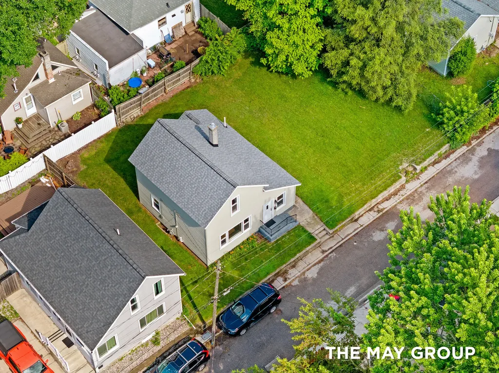 31 Mack Avenue NE Grand Rapids City MI 49503
