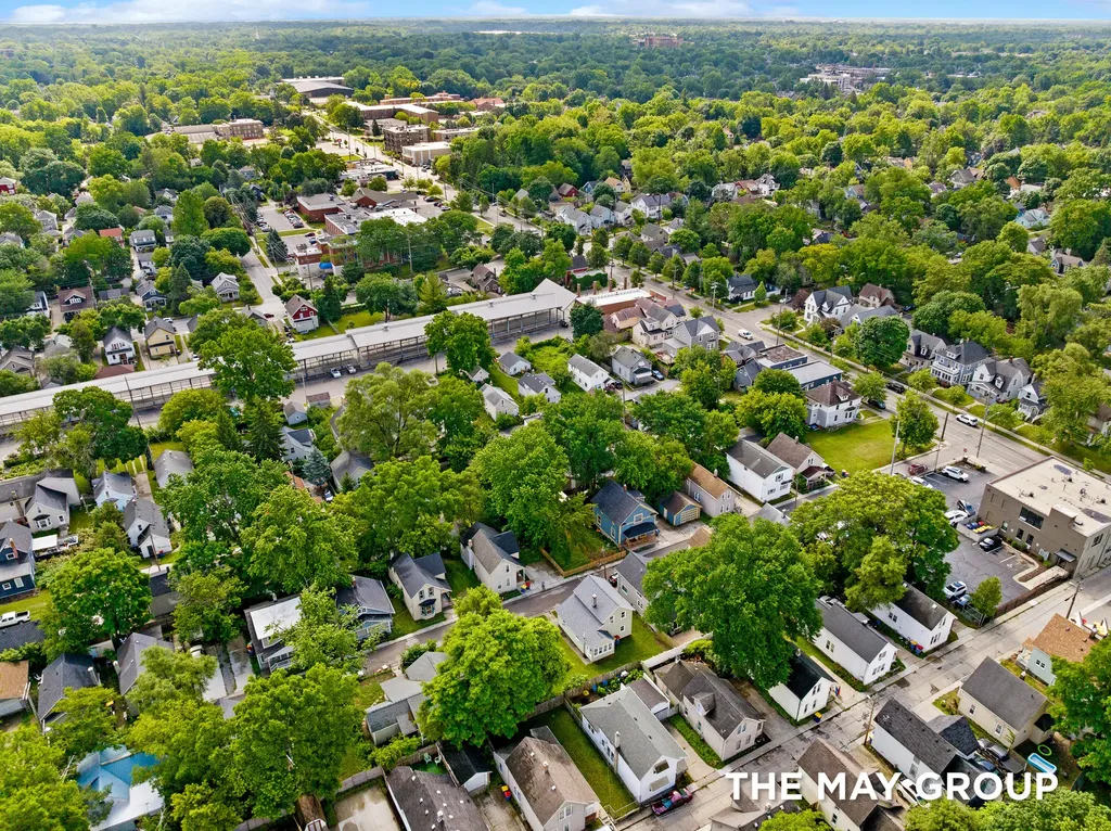 31 Mack Avenue NE Grand Rapids City MI 49503