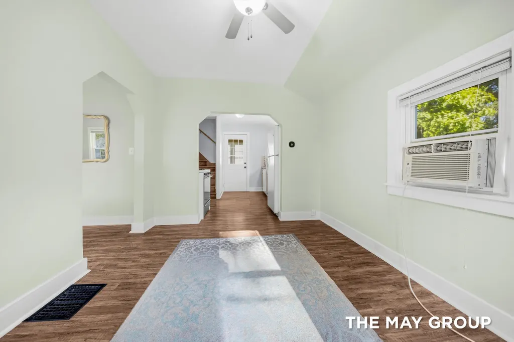 31 Mack Avenue NE Grand Rapids City MI 49503