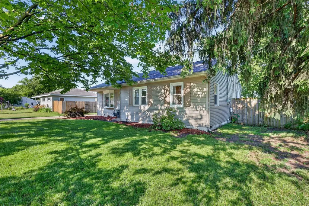 5249 Madison Avenue SE Kentwood City MI 49548