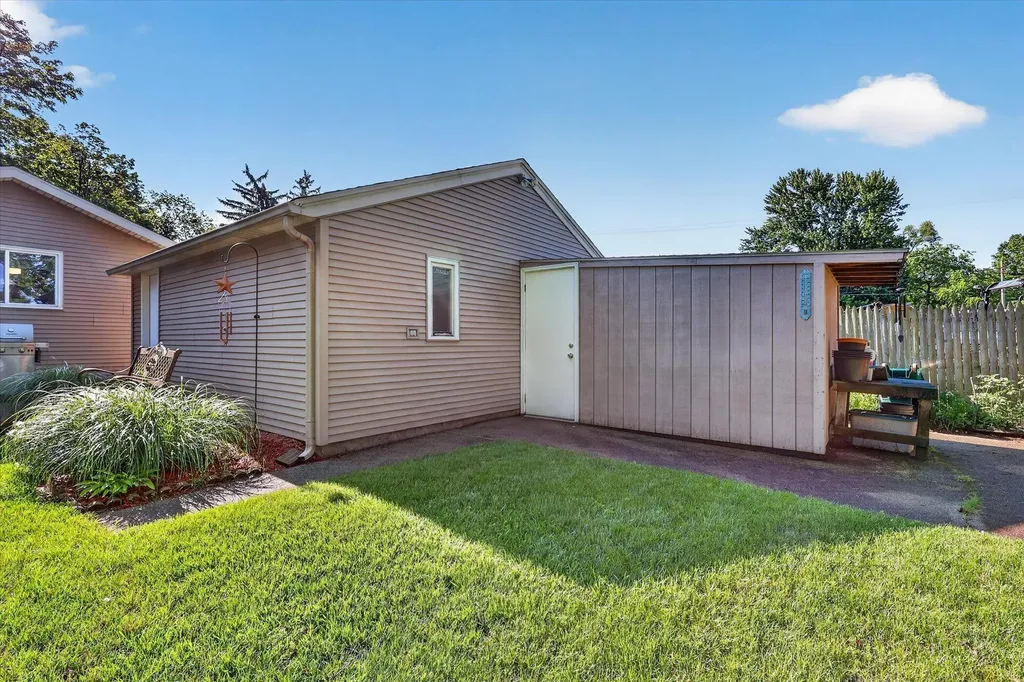 5249 Madison Avenue SE Kentwood City MI 49548
