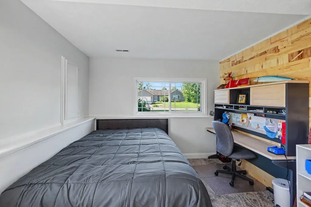 4913 W Daisy Way Sheridan Charter Township MI 49412