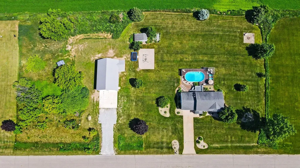 4913 W Daisy Way Sheridan Charter Township MI 49412