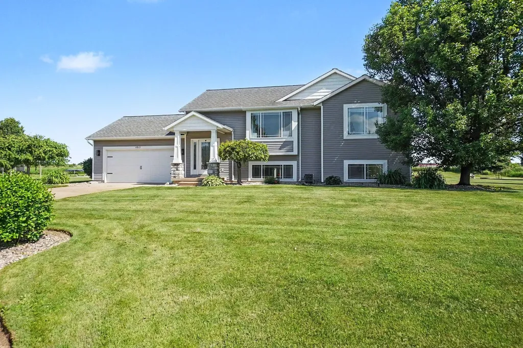 4913 W Daisy Way Sheridan Charter Township MI 49412