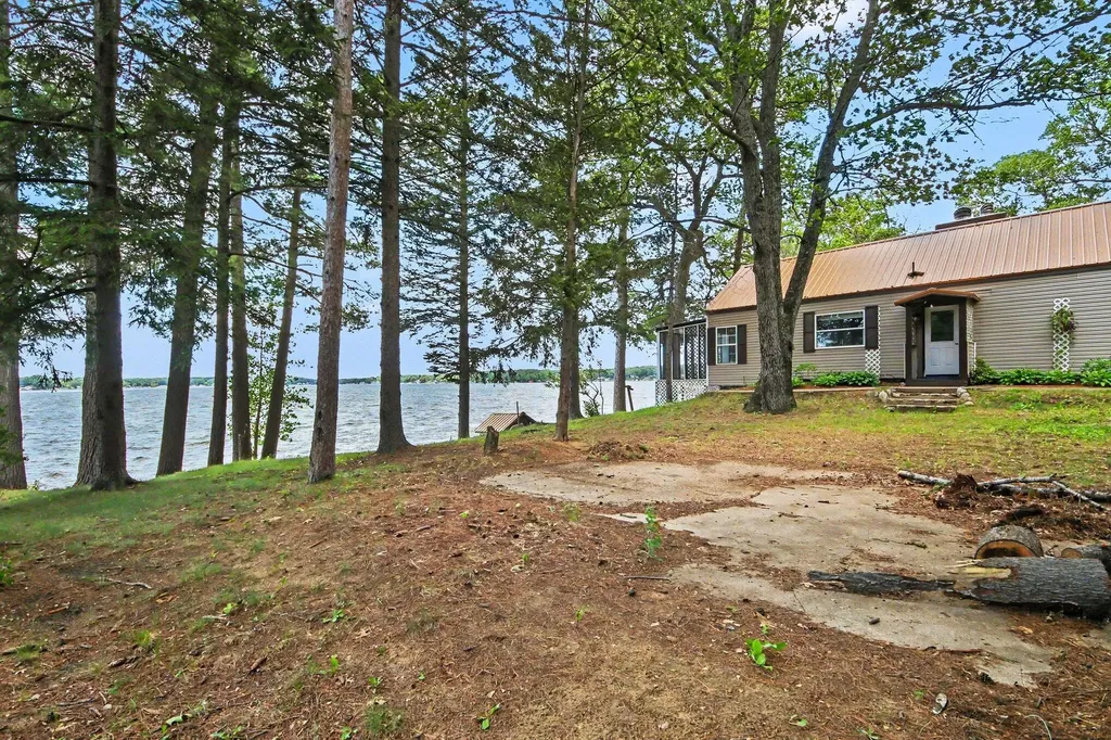 9351 S Catalpa Avenue Brooks Township MI 49337