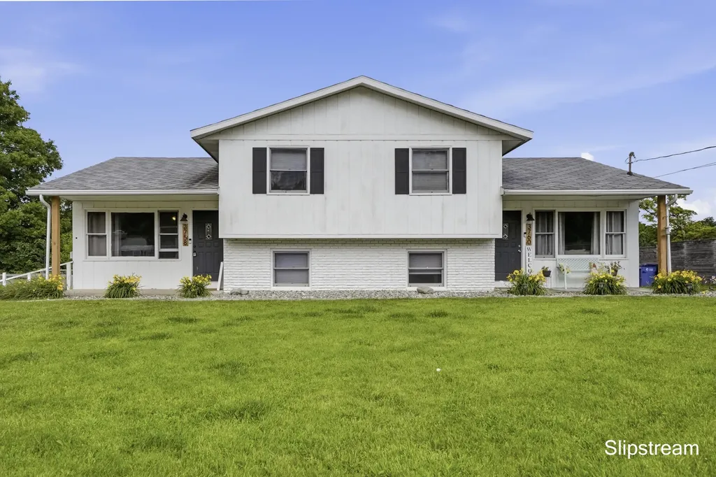 3758 Newcastle Drive SE Grand Rapids City MI 49508