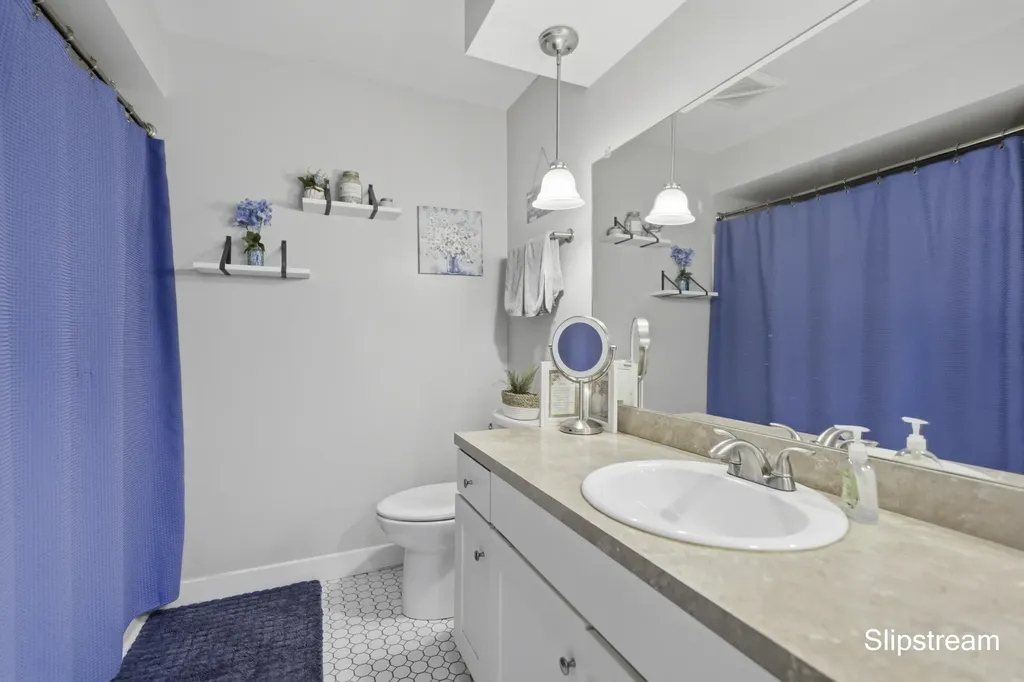 3758 Newcastle Drive SE Grand Rapids City MI 49508