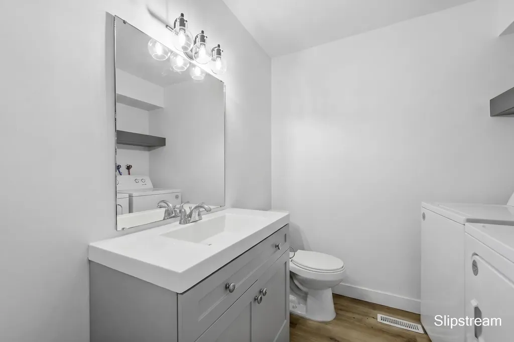 3758 Newcastle Drive SE Grand Rapids City MI 49508