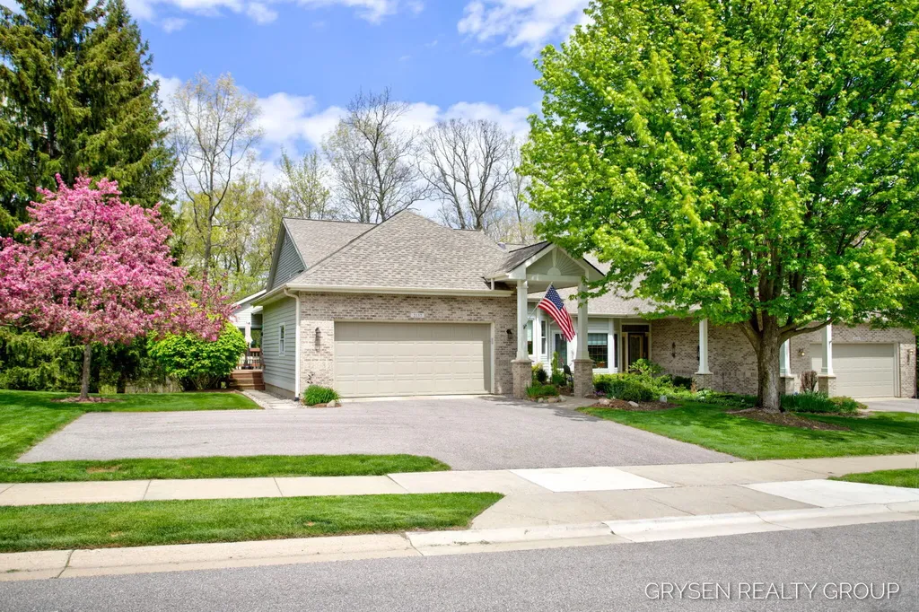 2137 Lamberton Creek Lane NE Grand Rapids City MI 49505
