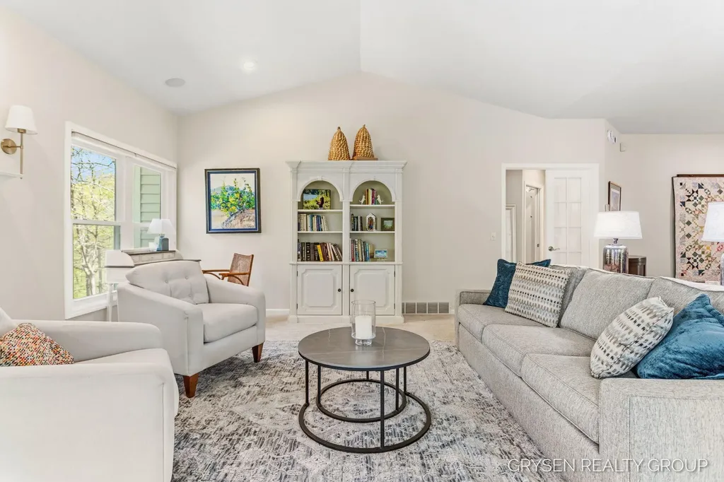 2137 Lamberton Creek Lane NE Grand Rapids City MI 49505