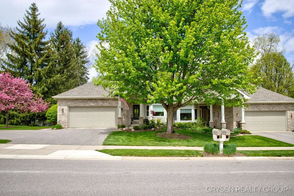 2137 Lamberton Creek Lane NE Grand Rapids City MI 49505