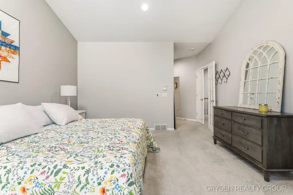 2137 Lamberton Creek Lane NE Grand Rapids City MI 49505