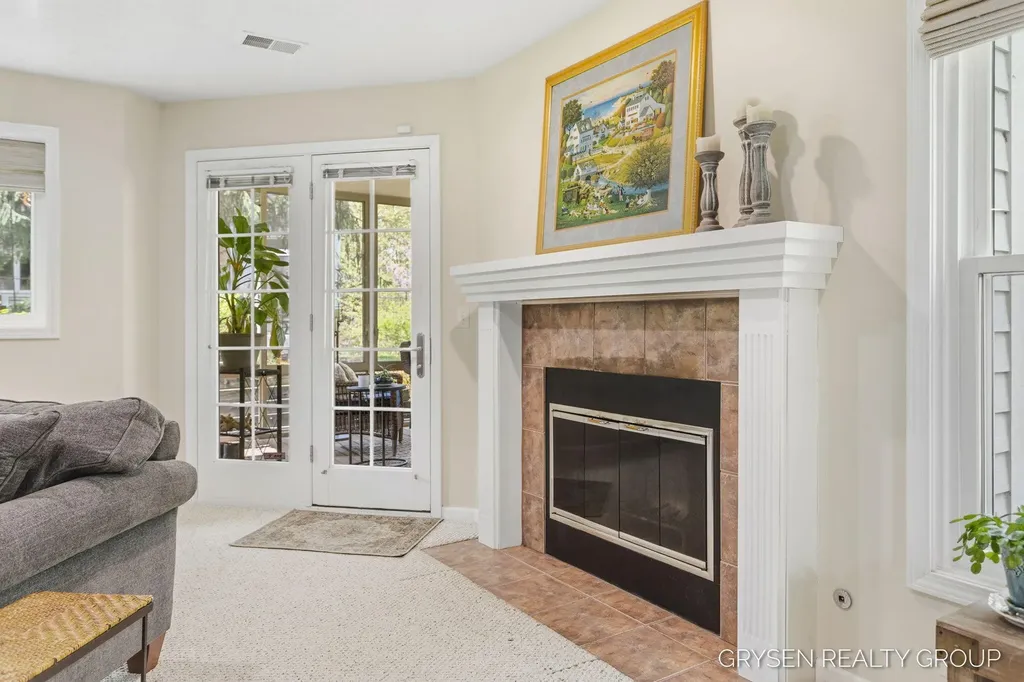 2137 Lamberton Creek Lane NE Grand Rapids City MI 49505