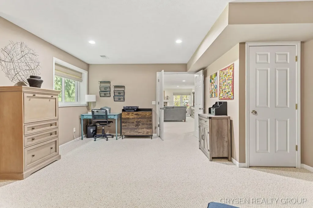 2137 Lamberton Creek Lane NE Grand Rapids City MI 49505