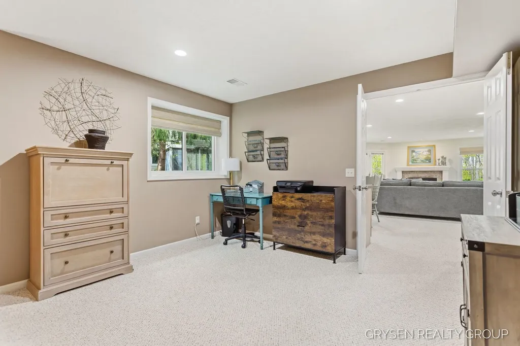 2137 Lamberton Creek Lane NE Grand Rapids City MI 49505