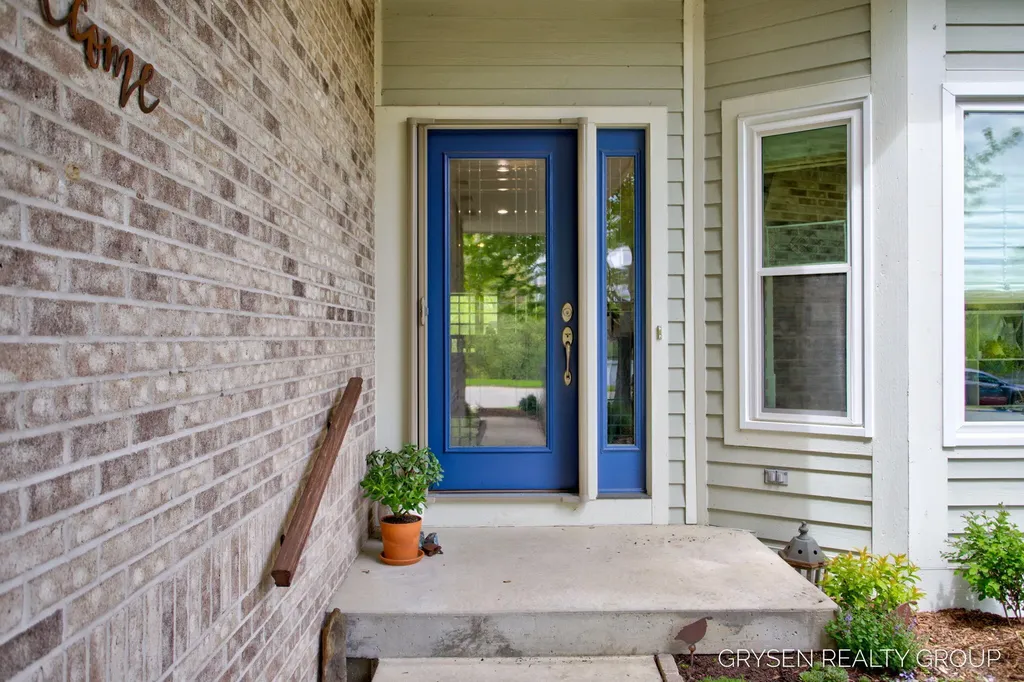 2137 Lamberton Creek Lane NE Grand Rapids City MI 49505