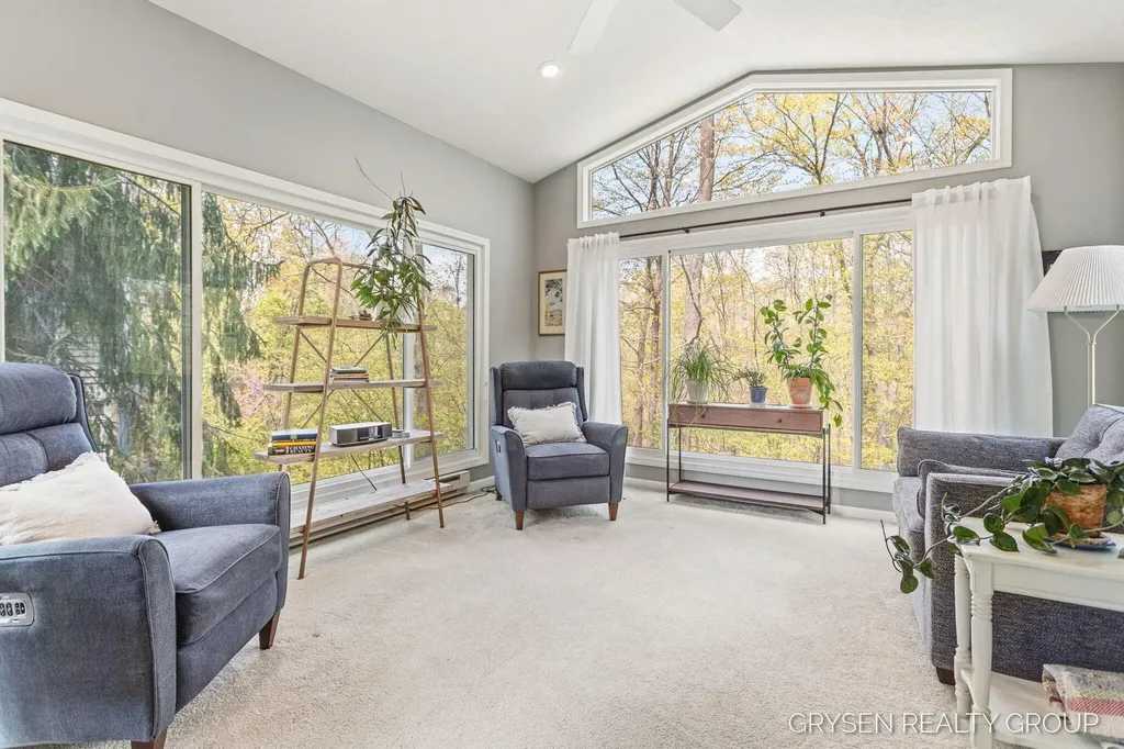 2137 Lamberton Creek Lane NE Grand Rapids City MI 49505