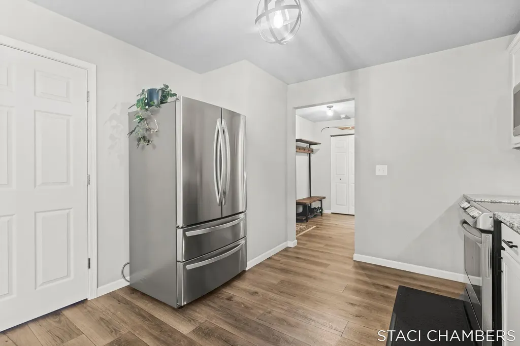 1672 E Ryan Woods Circle Valley Township MI 49010