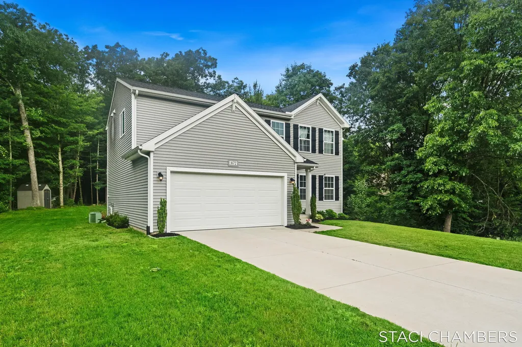 1672 E Ryan Woods Circle Valley Township MI 49010