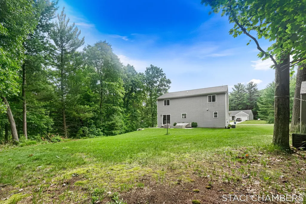 1672 E Ryan Woods Circle Valley Township MI 49010