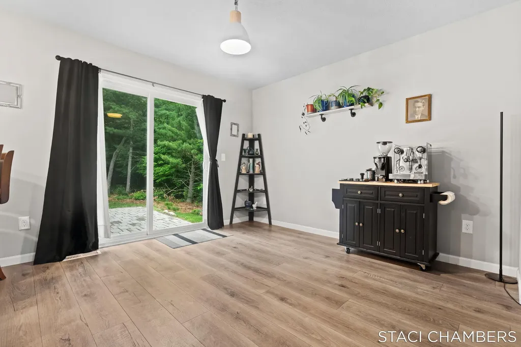 1672 E Ryan Woods Circle Valley Township MI 49010