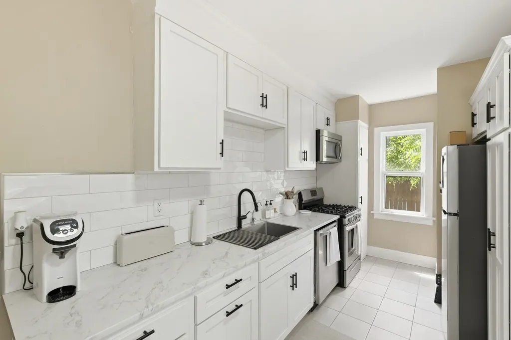 1009 2nd Street NW Grand Rapids City MI 49504