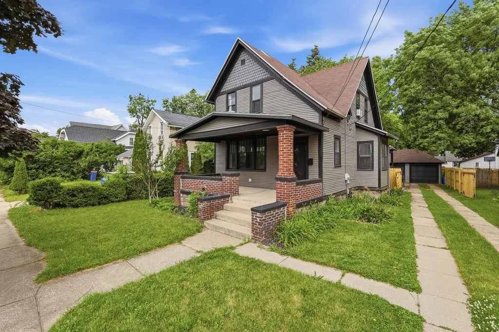 1009 2nd Street NW Grand Rapids City MI 49504