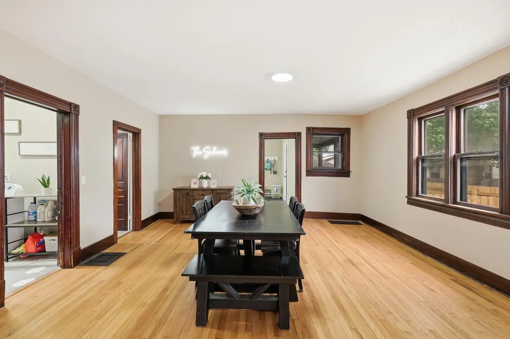 1009 2nd Street NW Grand Rapids City MI 49504