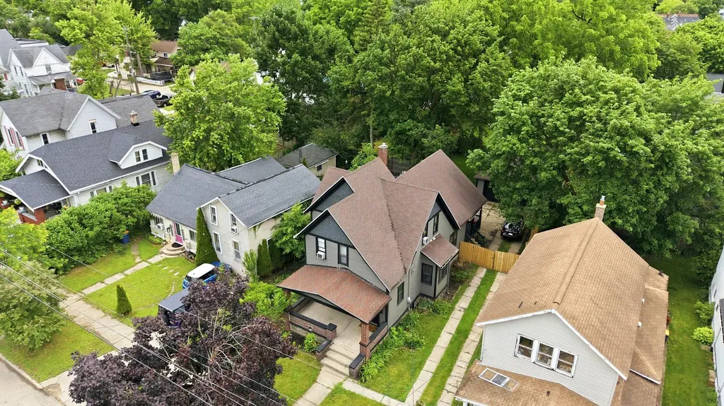 1009 2nd Street NW Grand Rapids City MI 49504