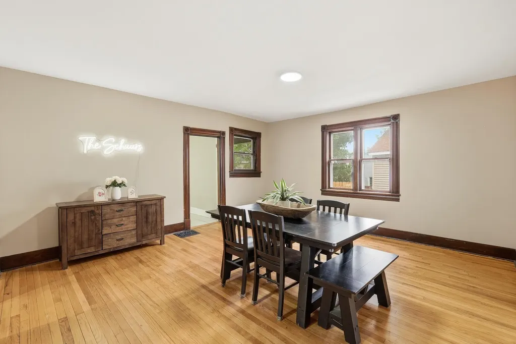 1009 2nd Street NW Grand Rapids City MI 49504