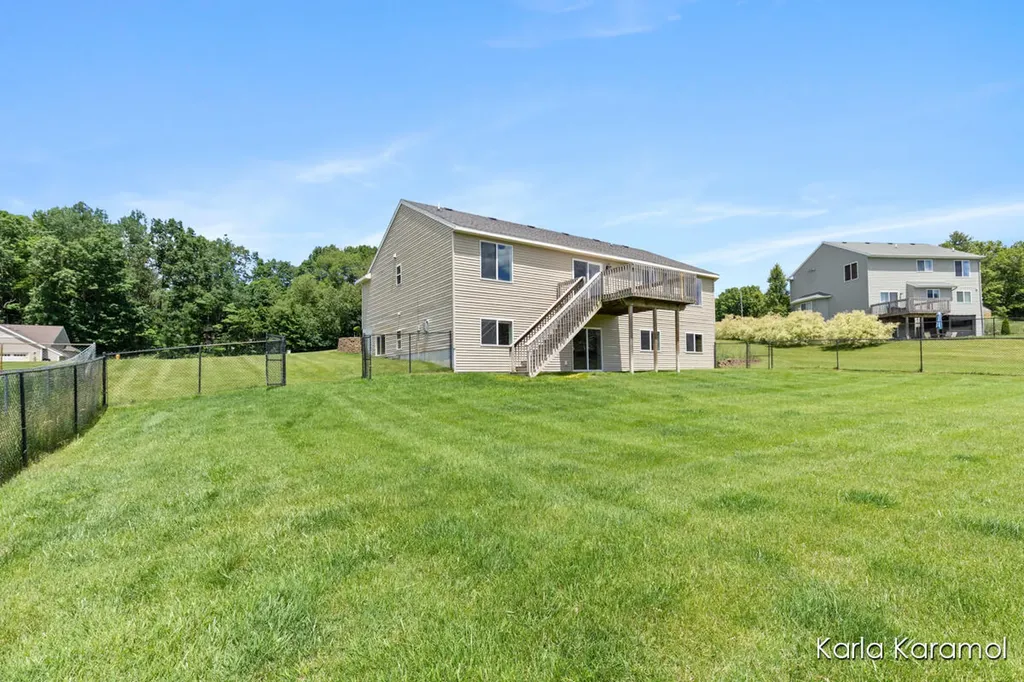 11782 Ridge Water Drive NE Algoma Township MI 49345