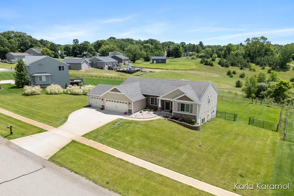 11782 Ridge Water Drive NE Algoma Township MI 49345