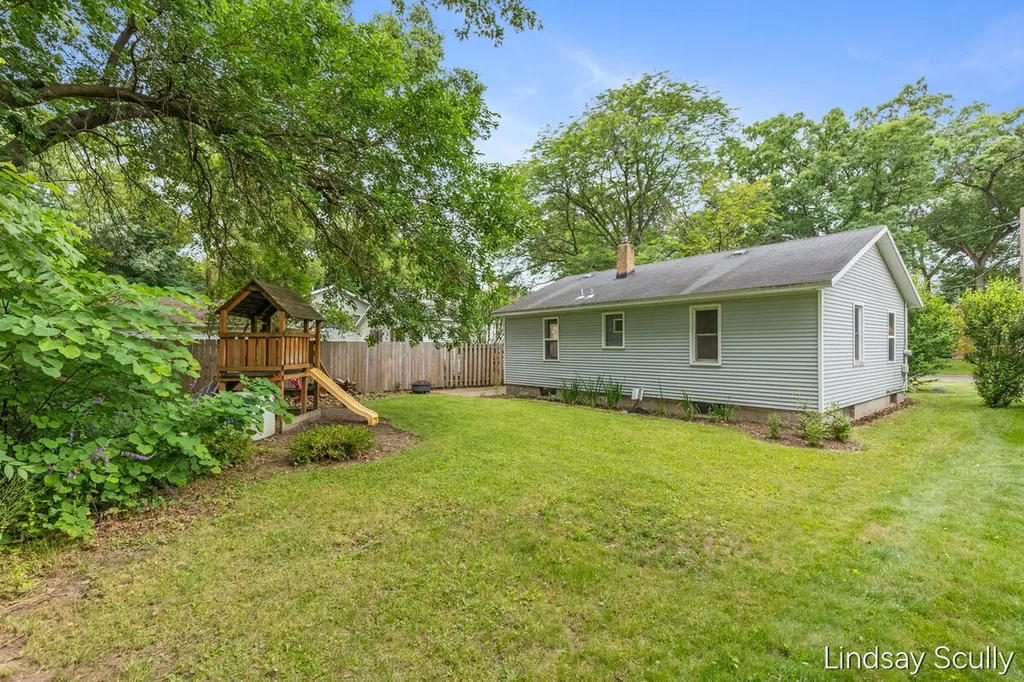 4914 Haughey Avenue SW Wyoming City MI 49548