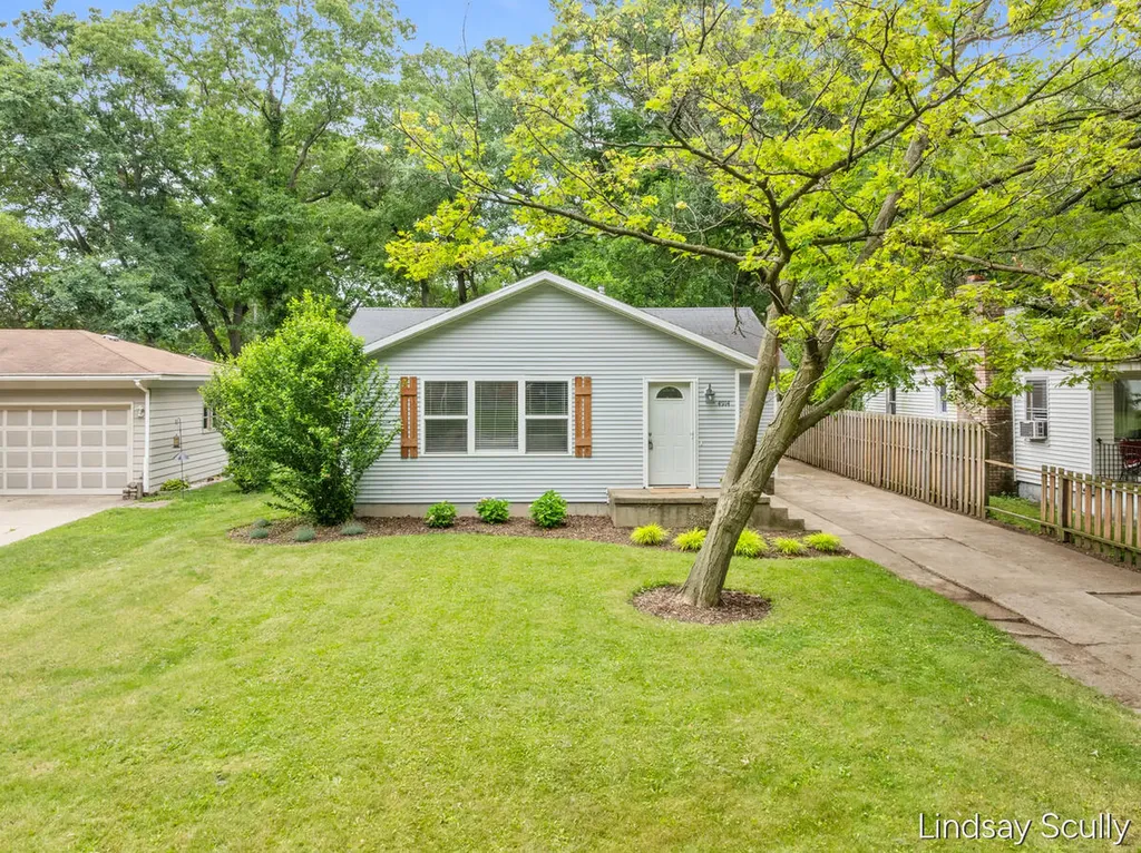 4914 Haughey Avenue SW Wyoming City MI 49548