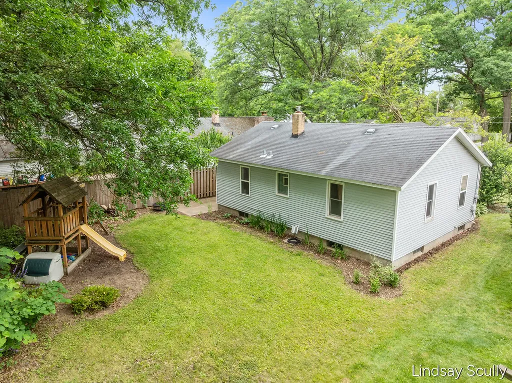 4914 Haughey Avenue SW Wyoming City MI 49548