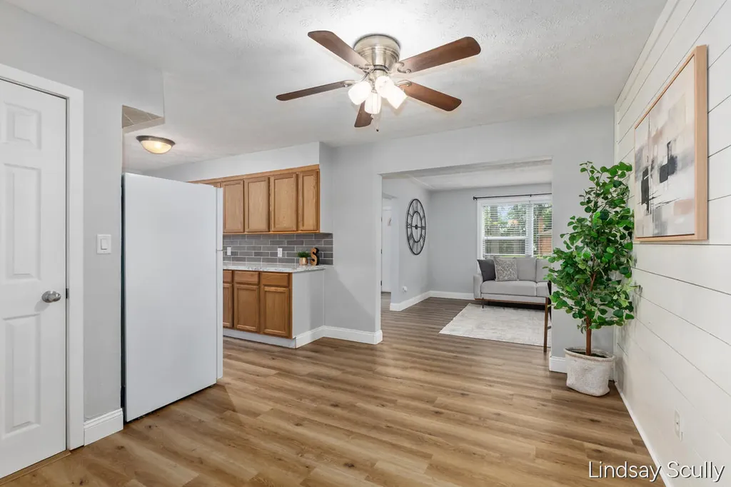 4914 Haughey Avenue SW Wyoming City MI 49548