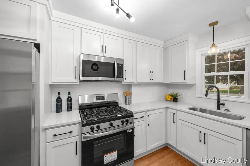 160 Boltwood Drive NE Grand Rapids City MI 49505