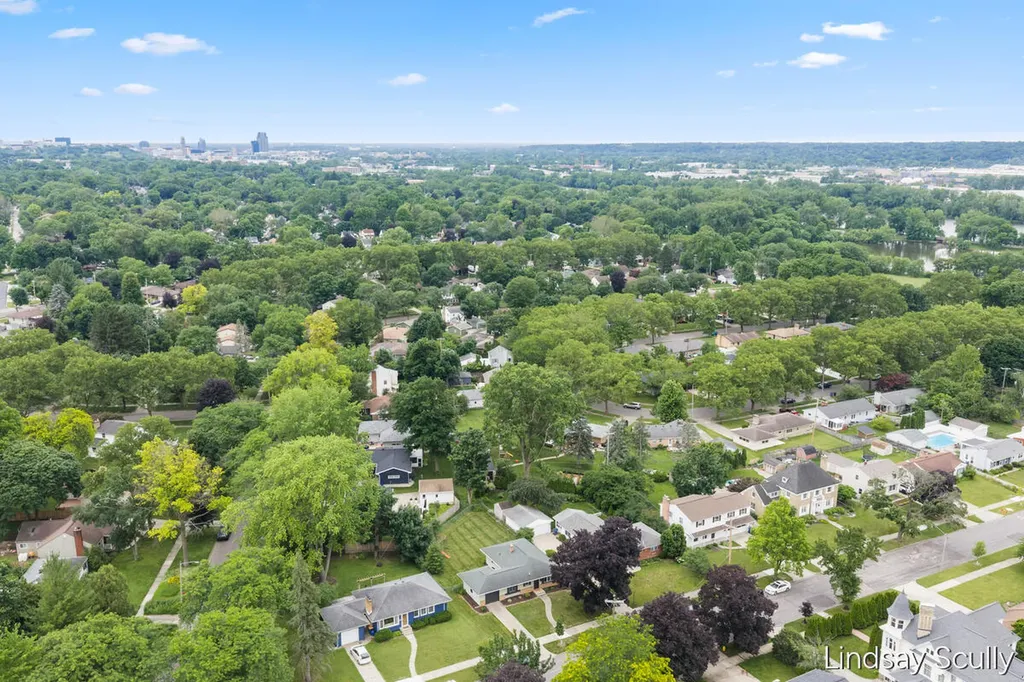 160 Boltwood Drive NE Grand Rapids City MI 49505